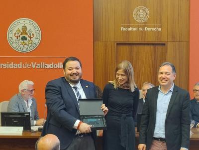 La Generalitat recoge tres distinciones de la Red Académica de Gobierno Abierto Internacional por sus proyectos en materia de transparencia